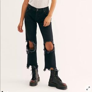 Free People mid-rise straight leg jeans 👖28